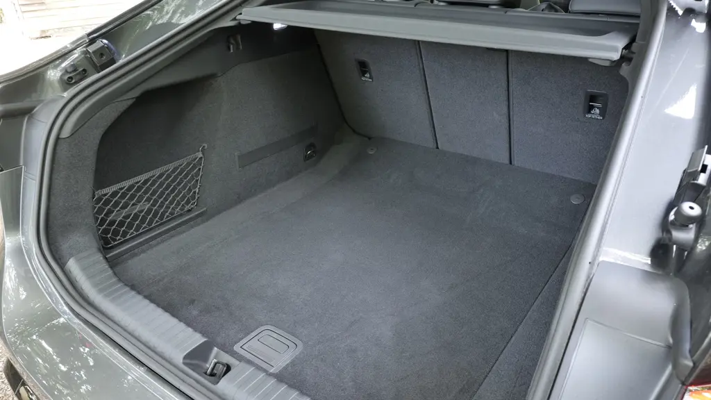 Audi A6 210kW 83kWh S Line 5dr Auto S+V