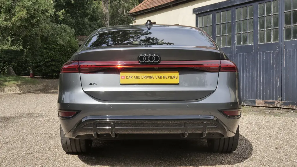 Audi A6 210kW 83kWh S Line 5dr Auto S+V