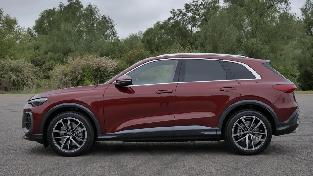 Audi Q5 2.0 TFSI e Quattro 299 S Line 5dr S Tronic