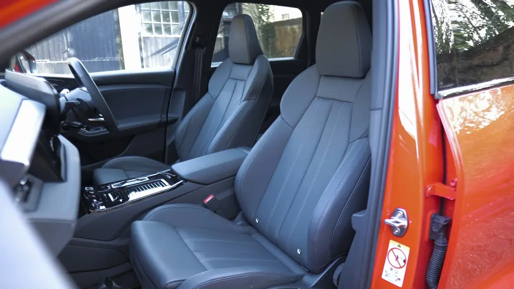 Audi Q6 225kW Performance 100kWh Edition 1 5dr Auto S+V