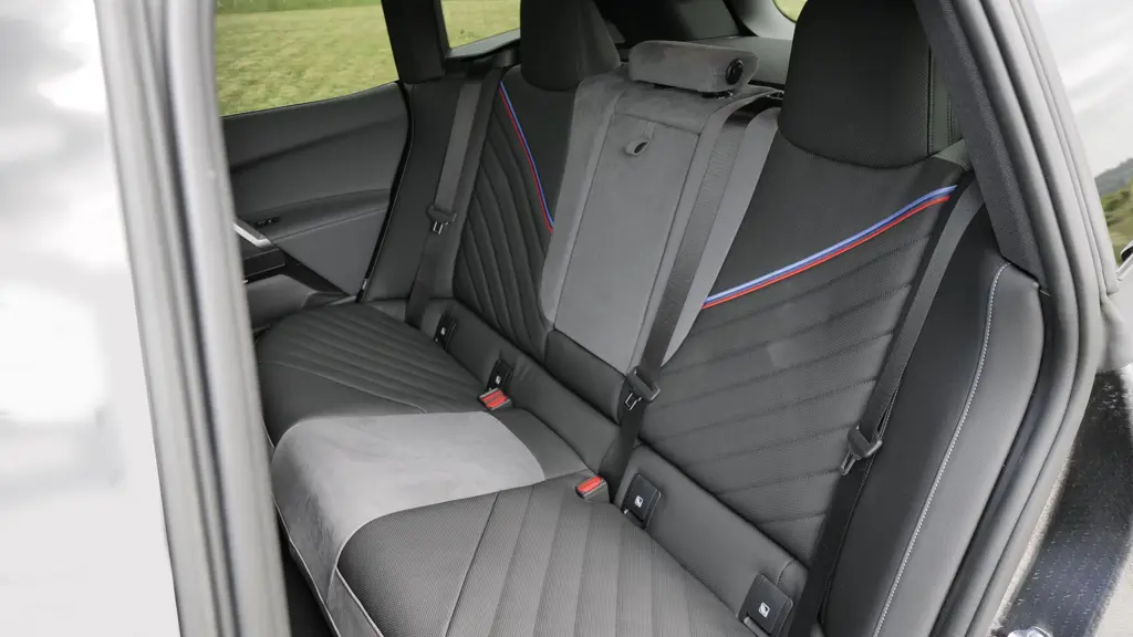 BMW ix2 230kW xDrive30 Shadow Ed 65kWh 5dr Auto Tech+/22kW