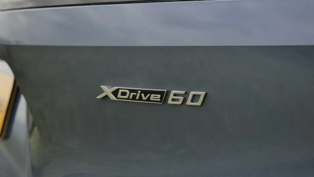 BMW ix2 230kW xDrive30 Shadow Ed 65kWh 5dr Auto Tech+/22kW