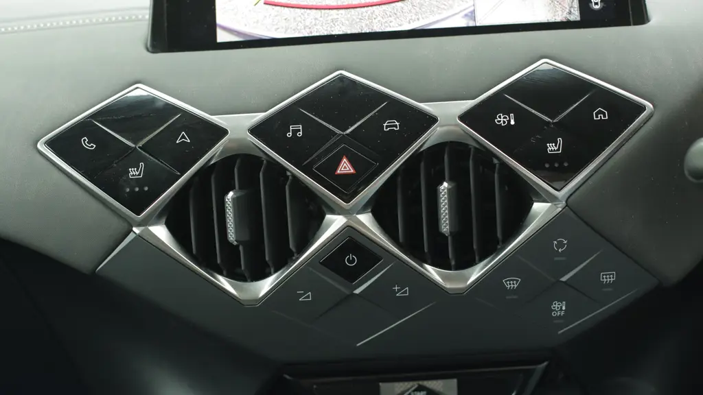 DS DS 3 115kW E-TENSE Pallas 54kWh 5dr Auto