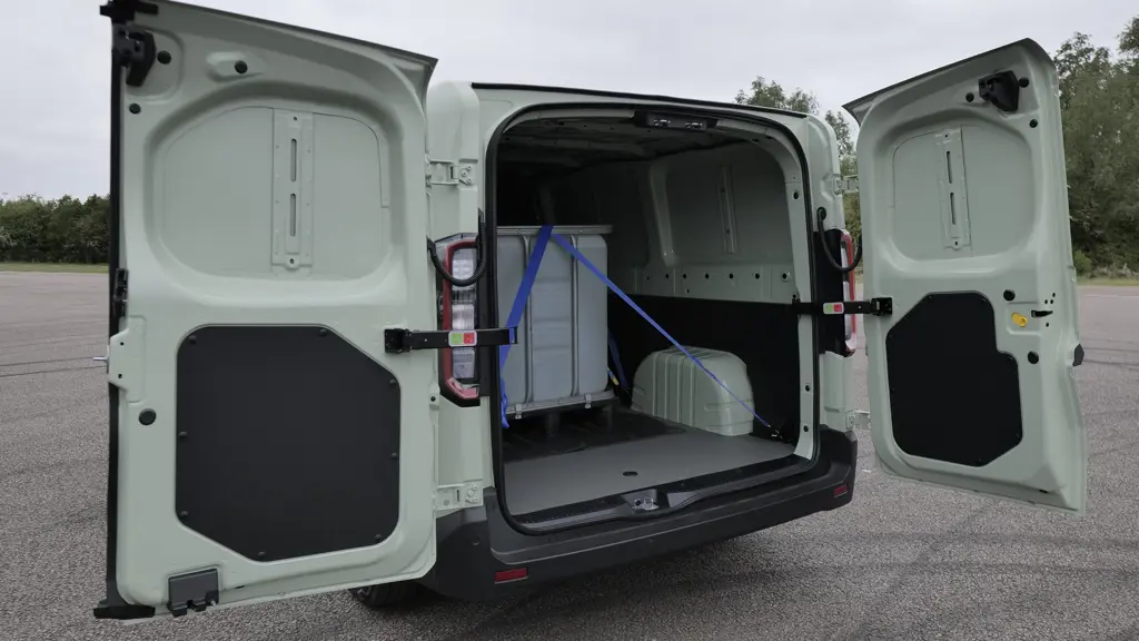 Farizon Sv L3 Electric 170KW 83 KWH H3 Van Auto