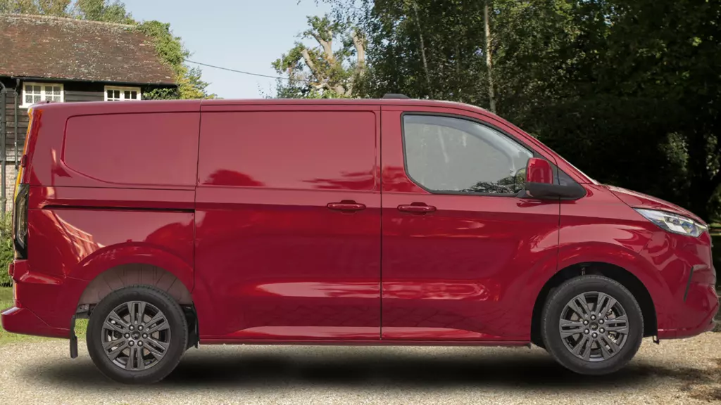 Ford Transit Custom E- 320 L2 RWD 100KW 65KWH H1 Double CAB Van Trend Auto