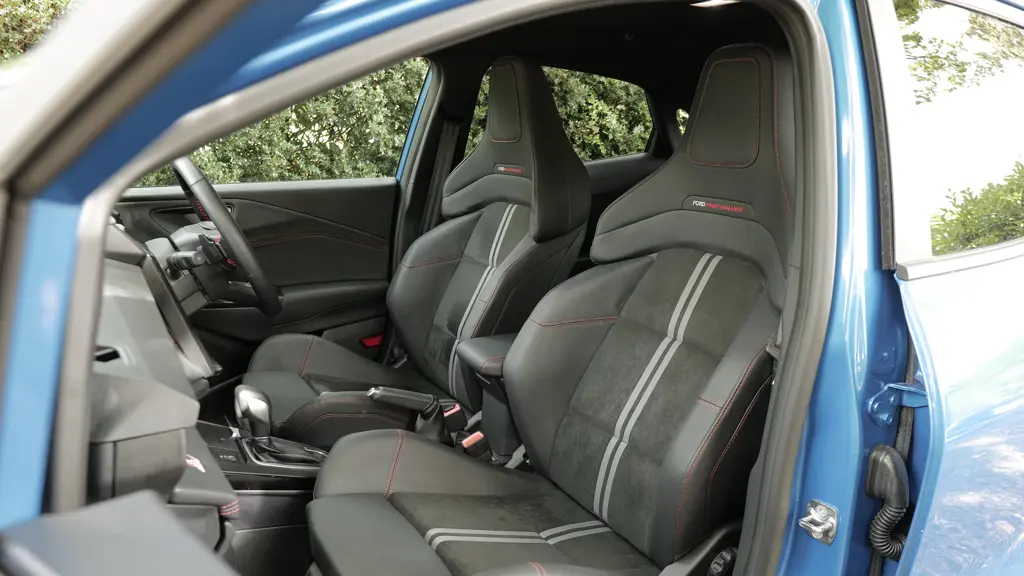 Ford Puma 1.0 EcoBoost Hybrid mHEV ST-Line 5dr DCT