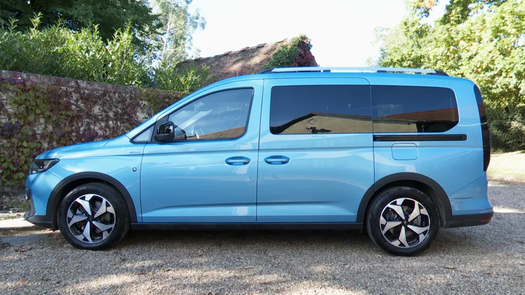 Ford Grand Tourneo Connect 2.0 EcoBlue Active 5dr Auto 7 Seat