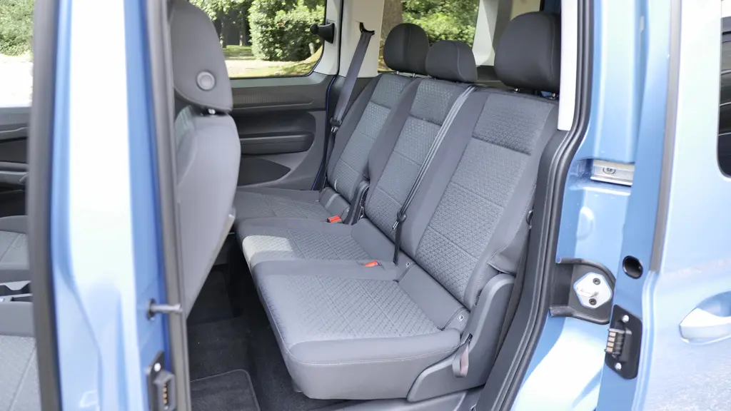 Ford Tourneo Connect 2.0 EcoBlue Titanium 5dr Auto