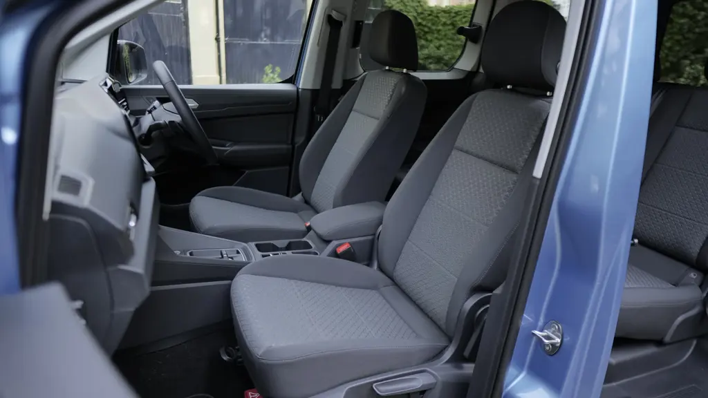 Ford Tourneo Connect 2.0 EcoBlue Titanium 5dr Auto