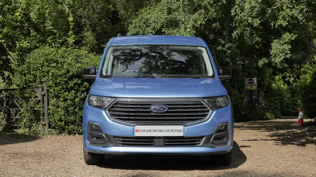 Ford Tourneo Connect 2.0 EcoBlue Titanium 5dr Auto