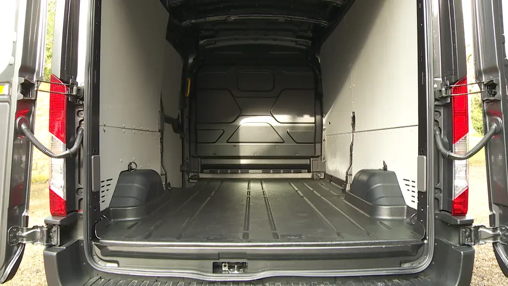 Ford Transit 350 L2 Diesel FWD 2.0 Ecoblue 165PS H3 Leader Van Auto DAP