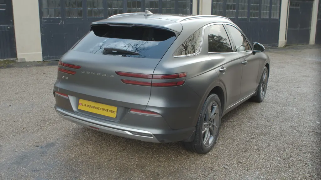 Genesis GV70 2.2D 201 Luxury 5dr Auto AWD