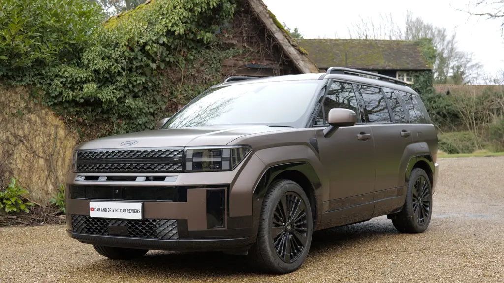 Hyundai Santa Fe 1.6 TGDi Plug-in Hybrid Ultimate 5dr 4WD Auto