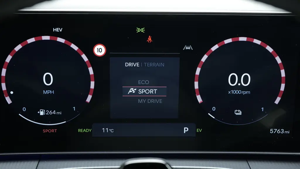 Hyundai Santa Fe 1.6 TGDi Plug-in Hybrid Ultimate 5dr 4WD Auto