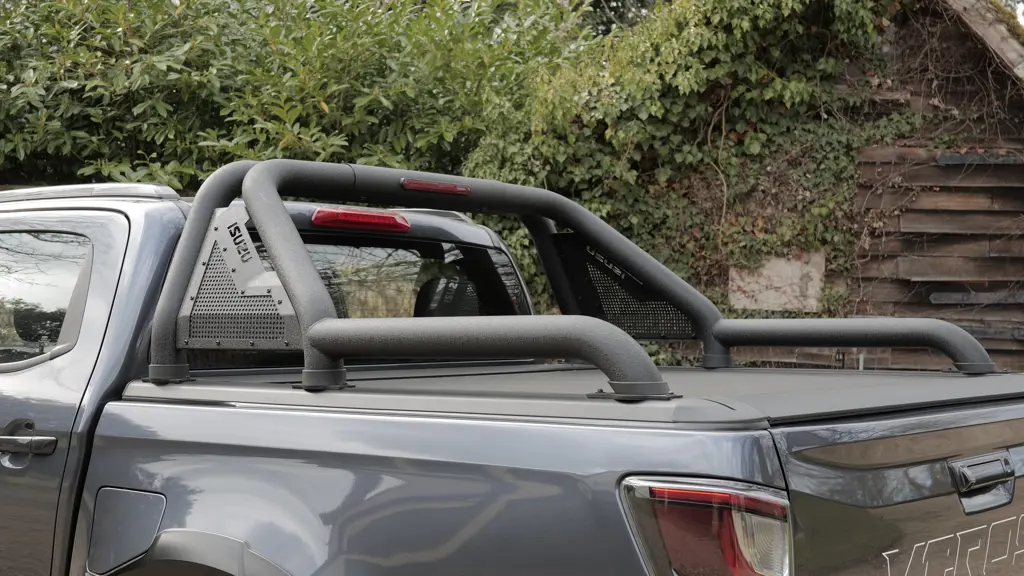 Isuzu D-MAX Electric 140KW 67KWH Ev-Cross Double CAB Pickup 4X4 Auto