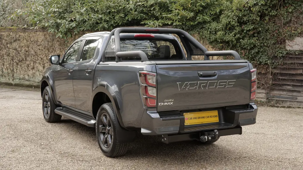 Isuzu D-MAX Electric 140KW 67KWH Ev-Cross Double CAB Pickup 4X4 Auto