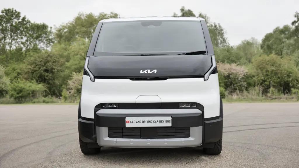 Kia PV5 Cargo Electric 120KW Essential Long Range 71KWH Van Auto