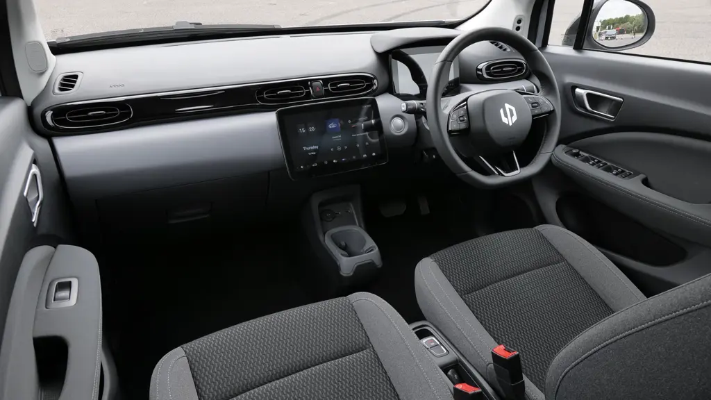 LEAPMOTOR T03 70kW 37kWh 5dr Auto