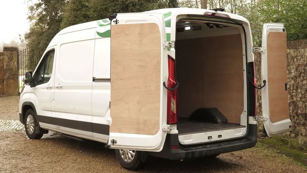 Maxus Deliver 9 LWB Diesel FWD 2.0 D20 150 Extra High Roof Van