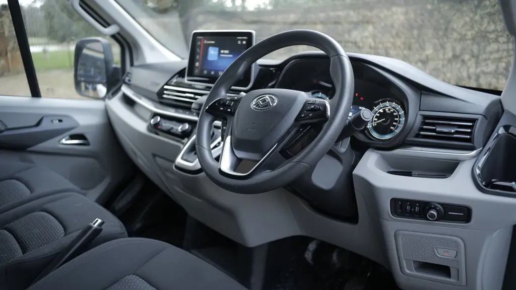 Maxus Deliver 9 LWB Diesel FWD 2.0 D20 150 Extra High Roof Van