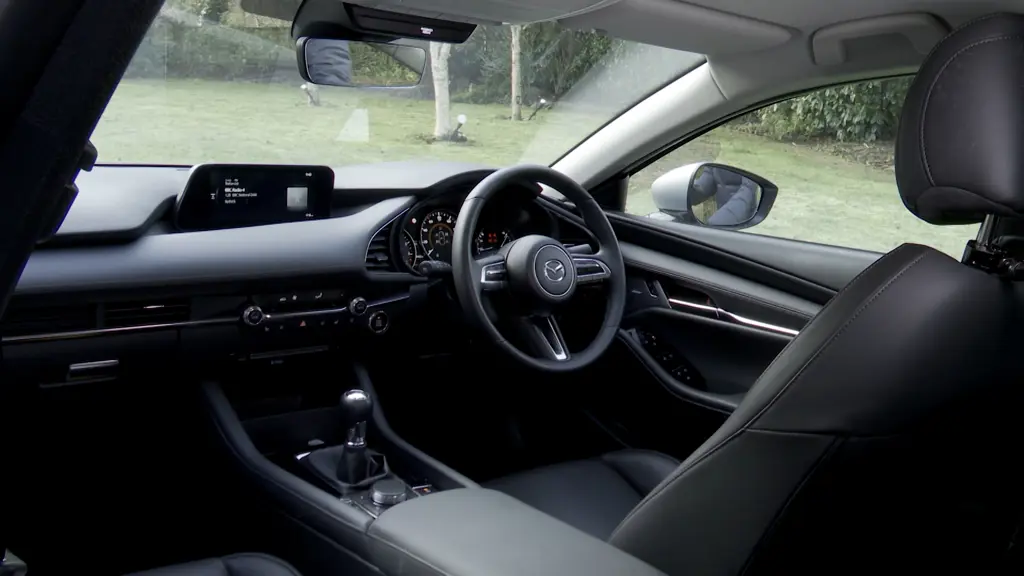 Mazda 3 2.0 e-Skyactiv X MHEV 186 Exclusive-Line 4dr Auto