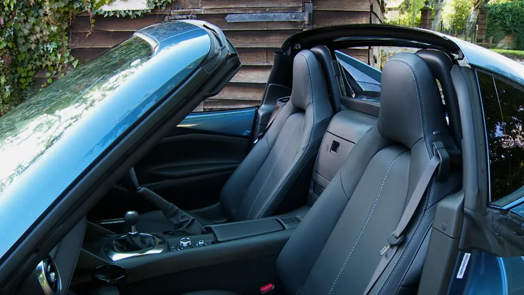 Mazda MX-5 1.5 132 Exclusive-Line 2dr