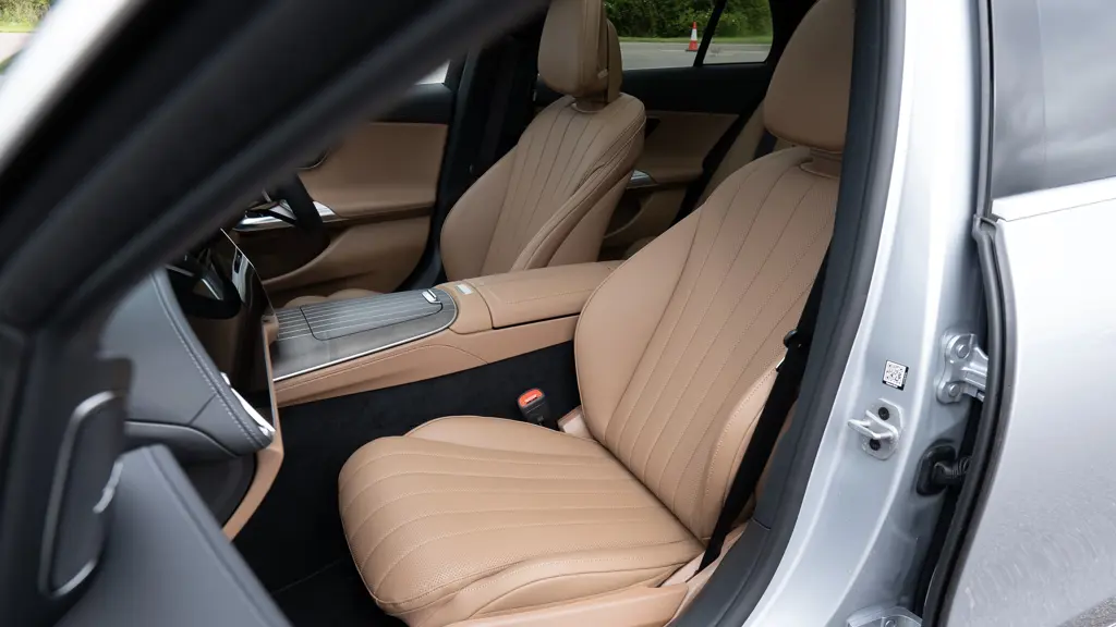 Mercedes-Benz E Class E220d AMG Line 5dr 9G-Tronic