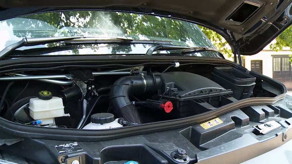 Mercedes-Benz Sprinter 317Cdi L2 Diesel RWD 3.5T HD Emissions Progressive Chassis CAB