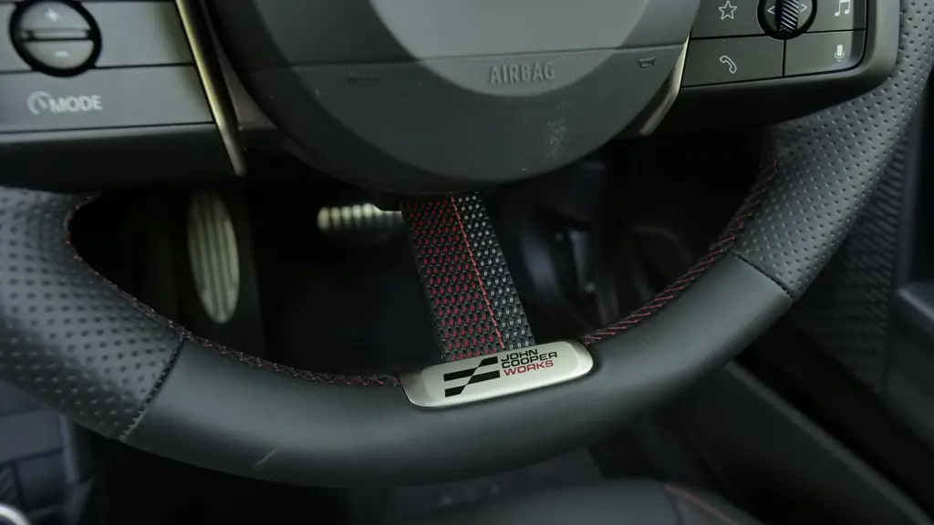 MINI Cooper 2.0 S Sport Level 3 3dr Auto