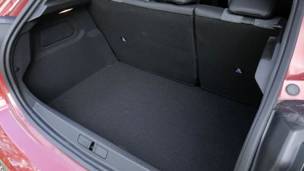 Peugeot 208 1.2 Hybrid 145 GT Premium 5dr e-DSC6