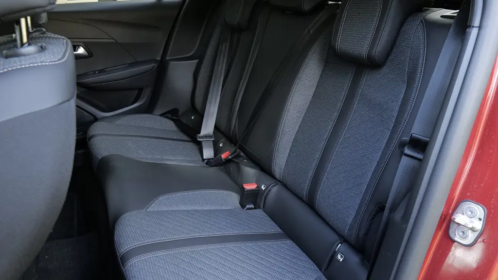 Peugeot 208 1.2 PureTech 100 GT 5dr