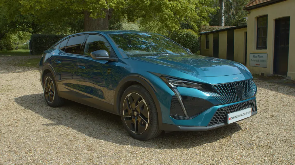 Peugeot 408 1.2 Hybrid 145 GT Premium 5dr e-DSC6