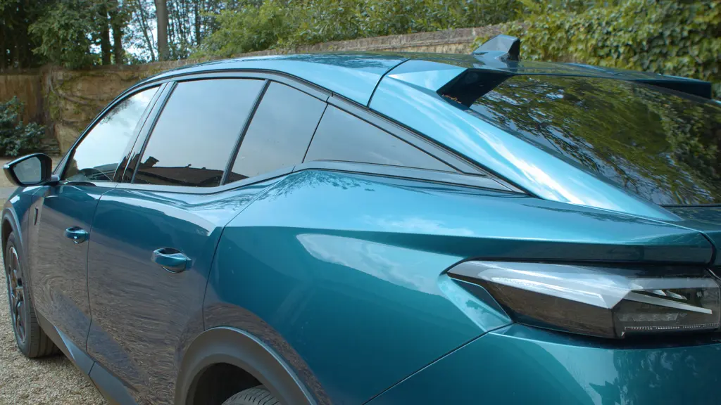 Peugeot 408 1.2 Hybrid 145 GT Premium 5dr e-DSC6