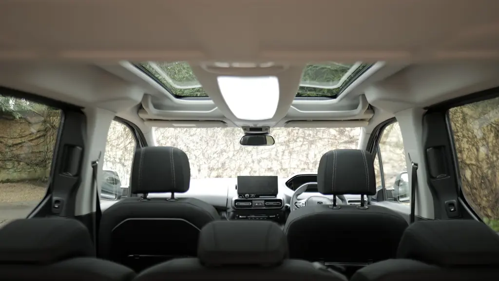 Peugeot Rifter 100kW Allure 52kWh 5dr Auto