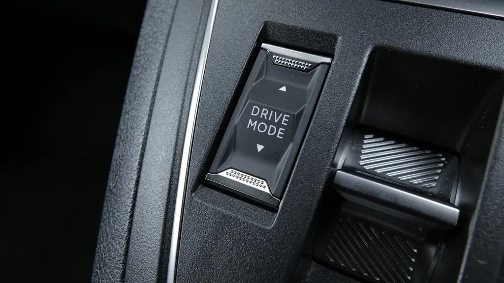 Peugeot Traveller 100kW Combi Standard 9 Seat 75kWh 5dr Auto