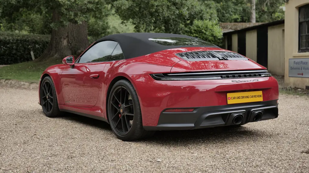 Porsche 911 S 2dr PDK