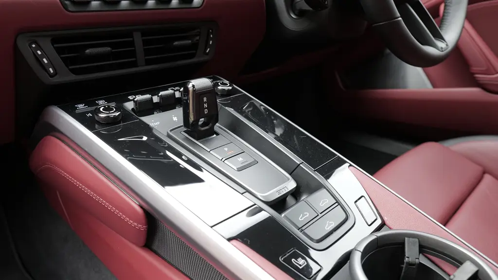 Porsche 911 S 2dr PDK