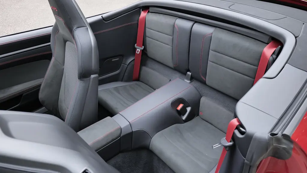 Porsche 911 GTS t-Hybrid 2dr PDK 4 Seat