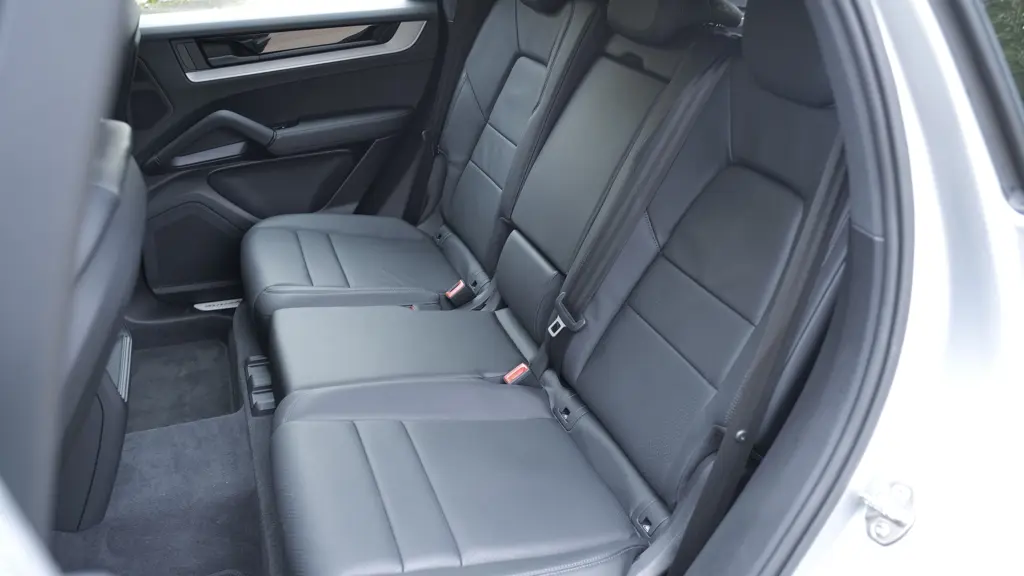 Porsche Cayenne 5dr Tiptronic S