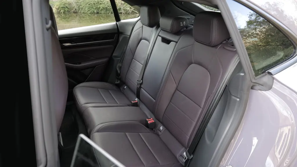 Porsche Macan 300kW 4 100kWh 5dr Auto Lux Pack