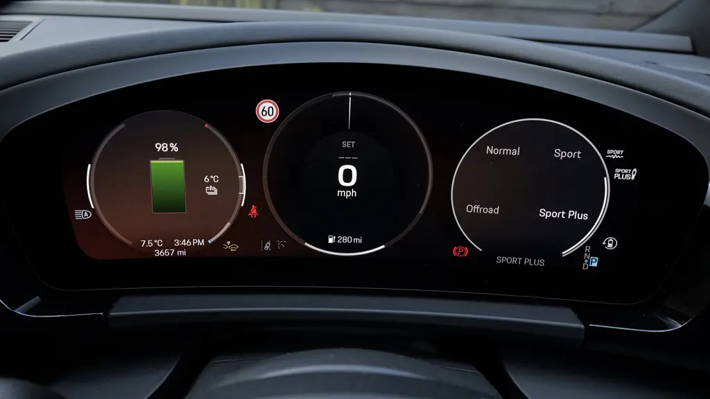 Porsche Macan 300kW 4 100kWh 5dr Auto Lux Pack