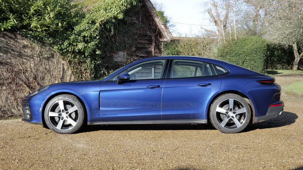 Porsche Panamera 2.9 V6 4 E-Hybrid 5dr PDK Revised