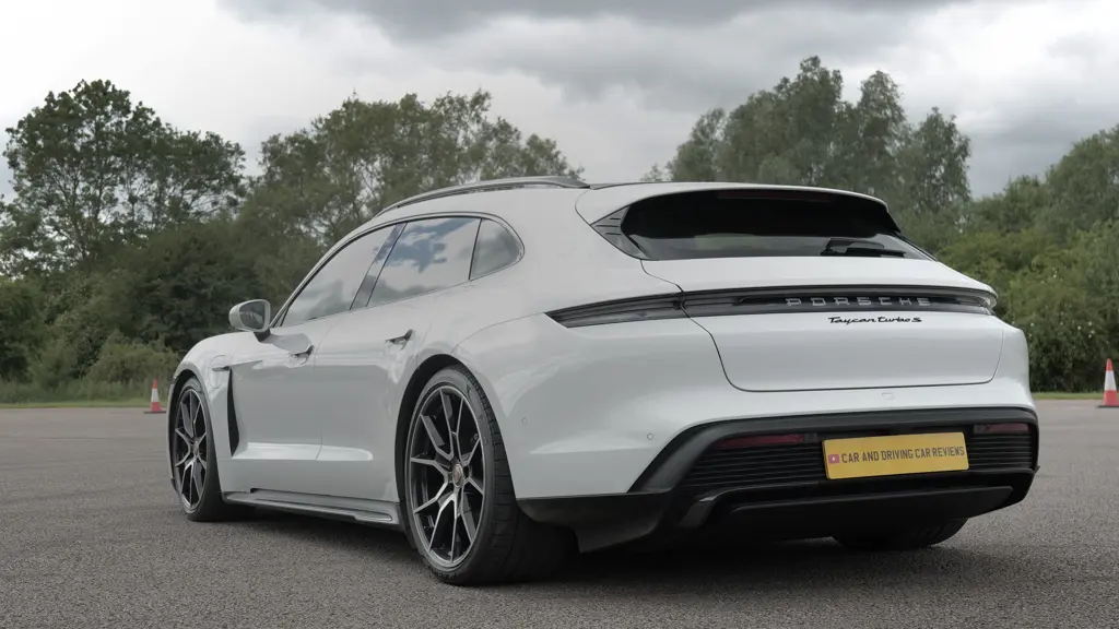 Porsche Taycan 440kW 4S 105kWh 4dr Auto Revised