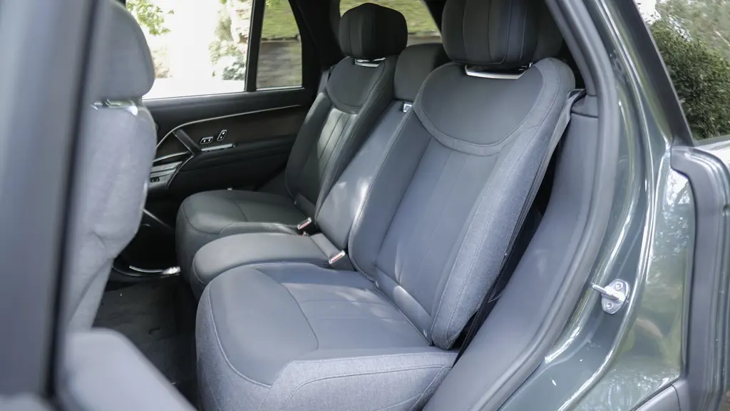 Land Rover Range Rover 3.0 D300 SE 4dr Auto