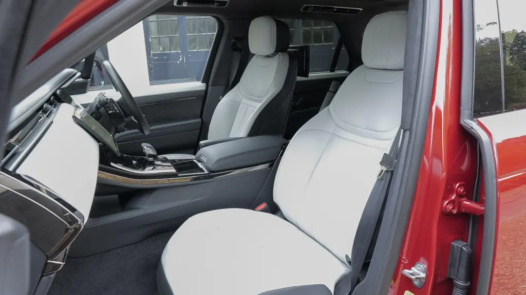 Land Rover Range Rover Sport 3.0 D300 Stealth Edition 5dr Auto