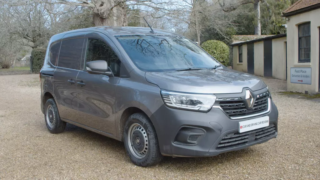 Renault Kangoo dimensions, boot space and electrification