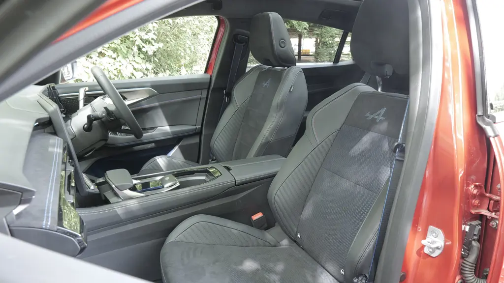 Renault Rafale E-Tech FHEV Techno Esprit Alpine 5dr Auto 4C