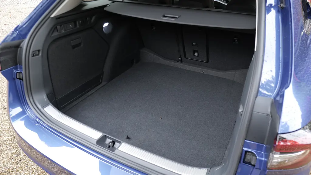 Skoda Superb 2.0 TDI 193 Laurin + Klement 4X4 5dr DSG