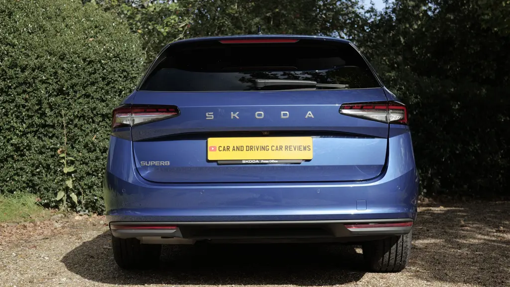 Skoda Superb 2.0 TDI 193 Laurin + Klement 4X4 5dr DSG