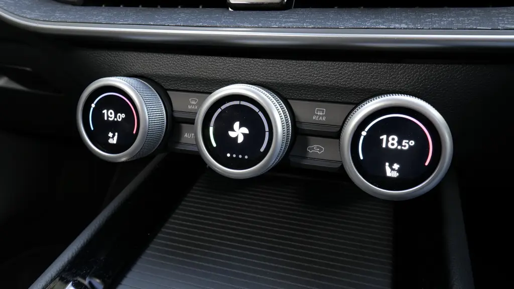 Skoda Superb 2.0 TDI 193 Laurin + Klement 4X4 5dr DSG